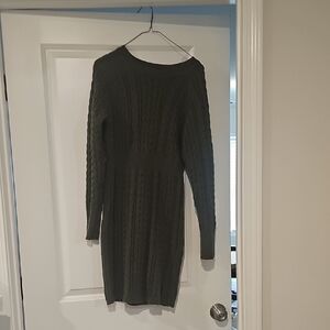 Elegant Green Cable Knit Dress